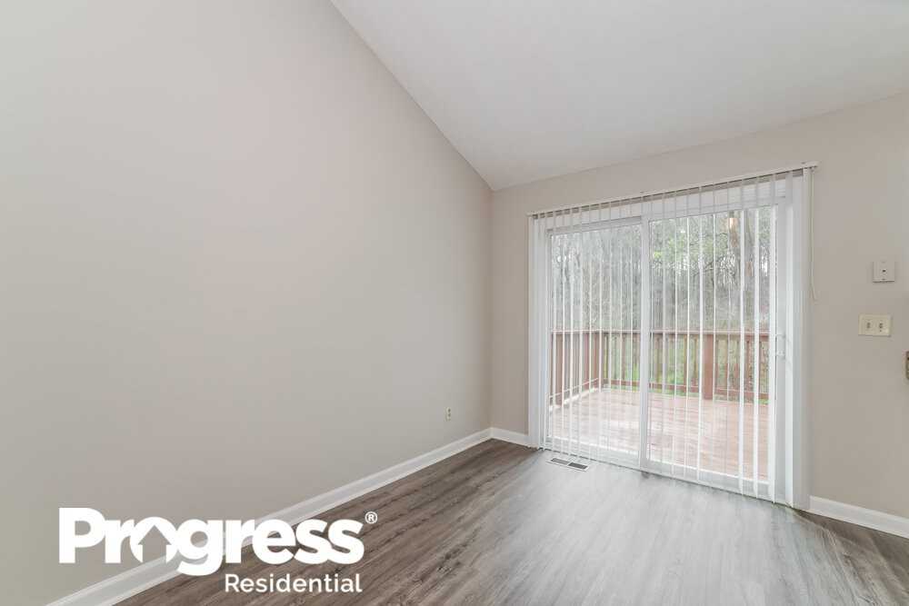 3106 Calumet Cir Nw - Photo 7 of 25