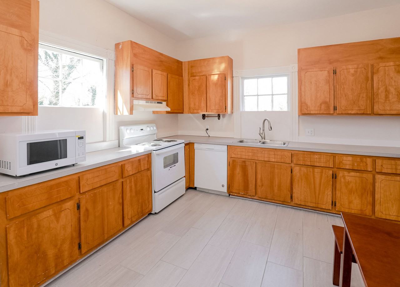 Lafayette St - Photo 6 of 34