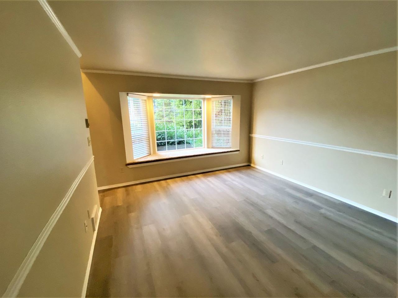 14815 18th Avenue Ct E - Photo 2 of 20