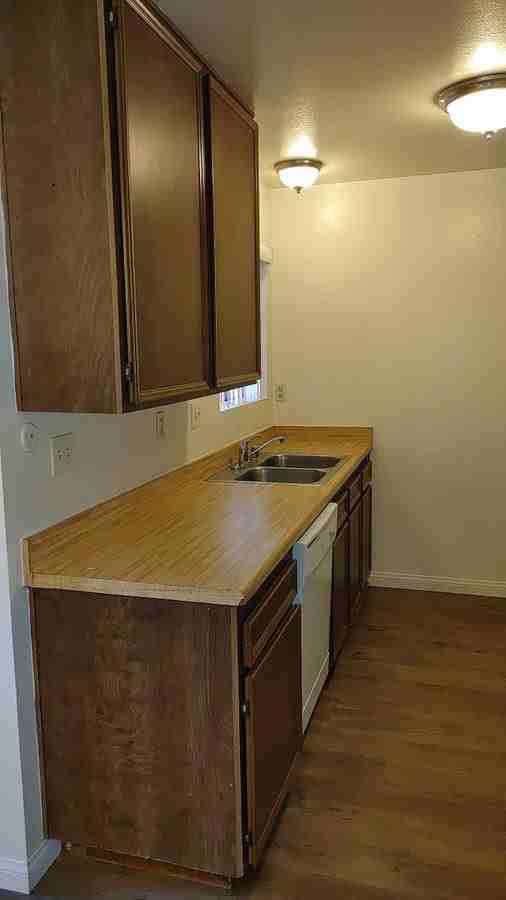 Colony Square - Photo 3 of 5