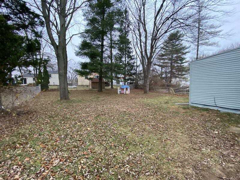 635 Southbriar Rd - Photo 2 of 10