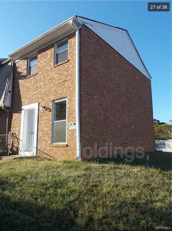 1307 Minefee St - Photo 2 of 12