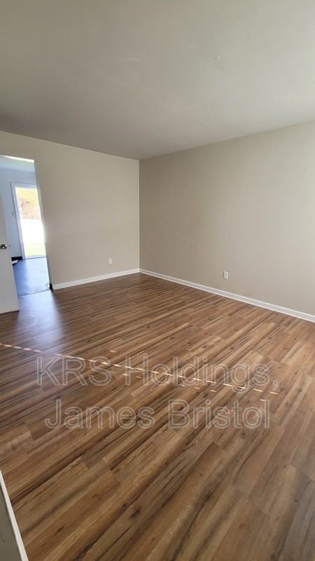 1307 Minefee St - Photo 3 of 12