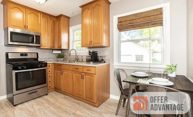 29955 Phillips Ave - Photo 2 of 11