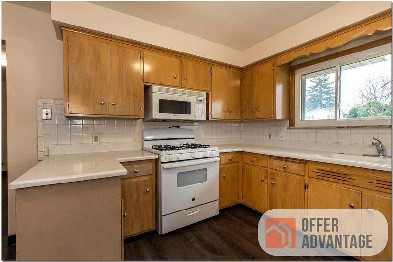 1871 Rush Rd - Photo 3 of 11