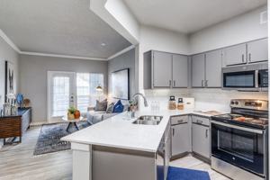 featured image of 7324 Skillman St