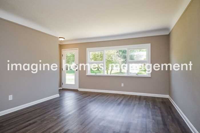 6561 Solon Blvd - Photo 3 of 14