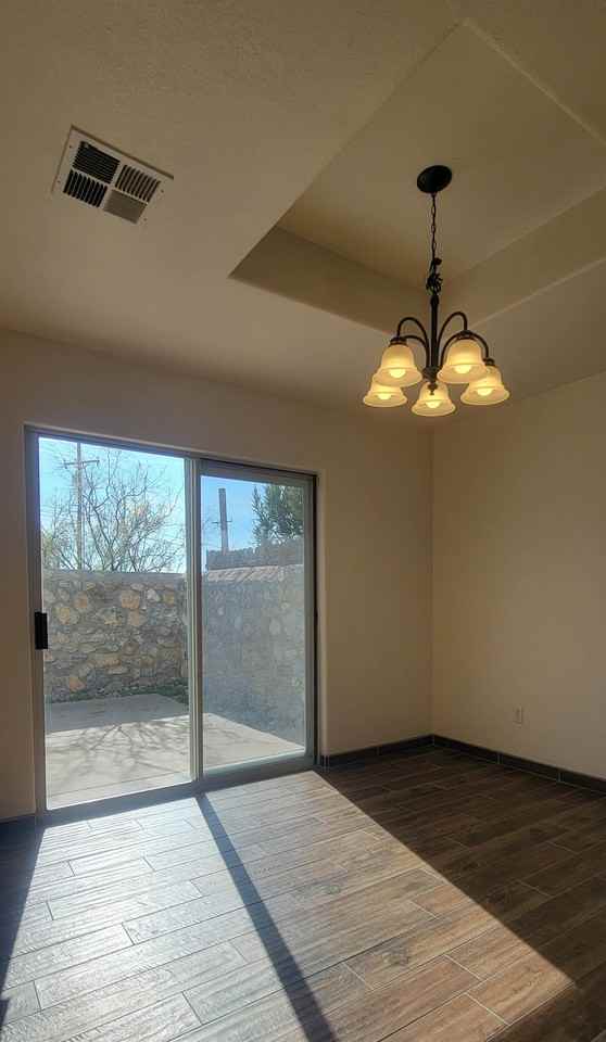 3862 Van Ess Ct #1 - Photo 5 of 22