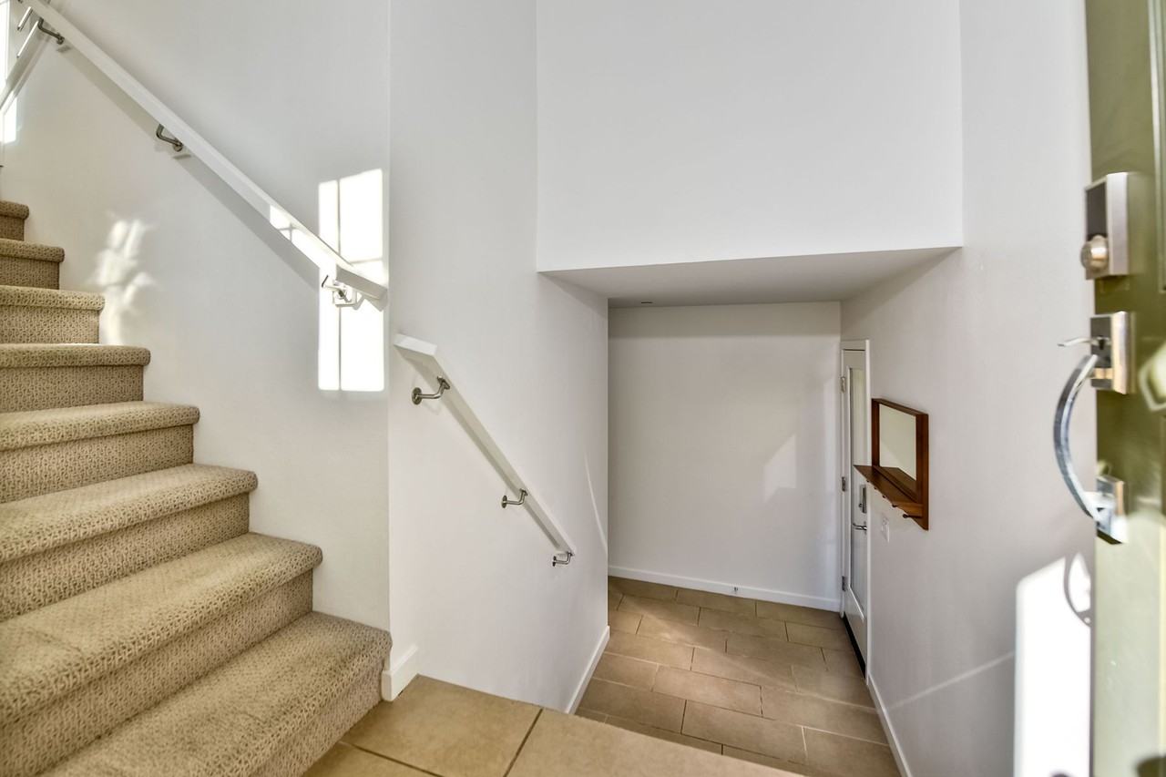 8332 Ridge Ct #1 - Photo 4 of 29