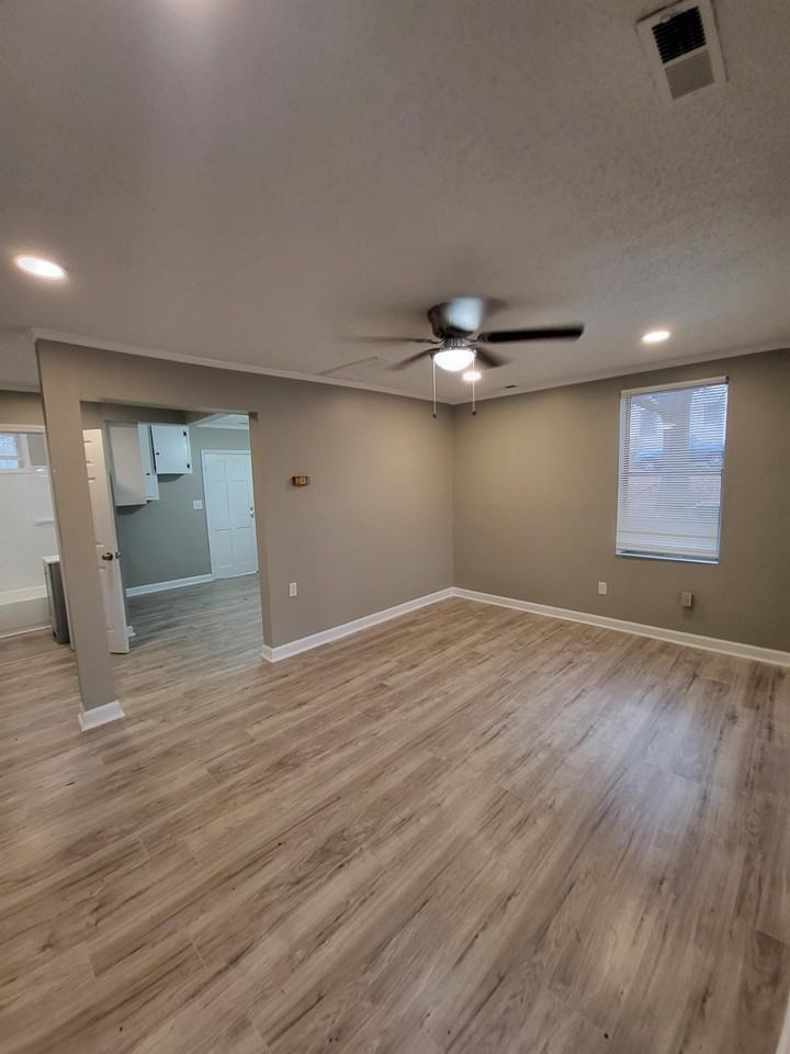 603 E Ohio Ave #1 - Photo 3 of 30