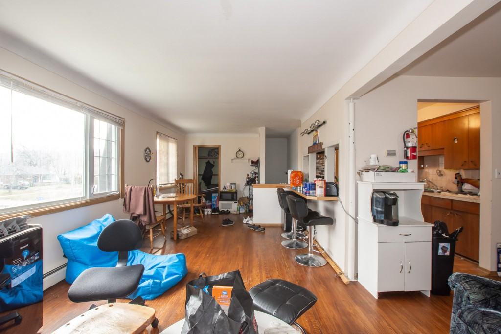 290 Glenridge Avenue - Photo 3 of 7