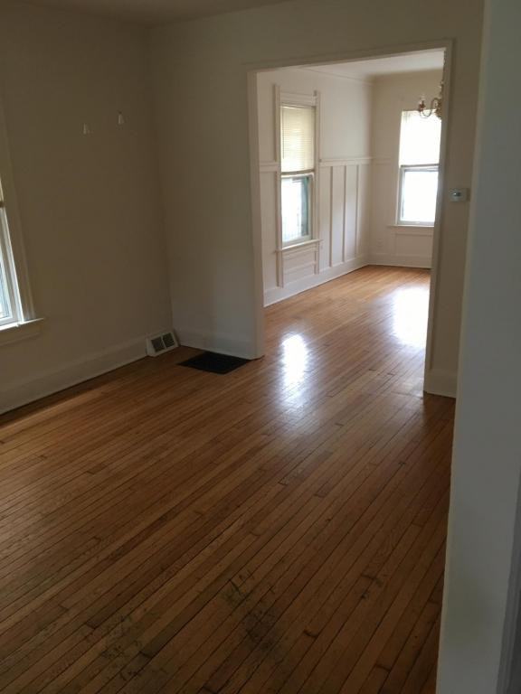 3277 N Bartlett Ave - Photo 2 of 10