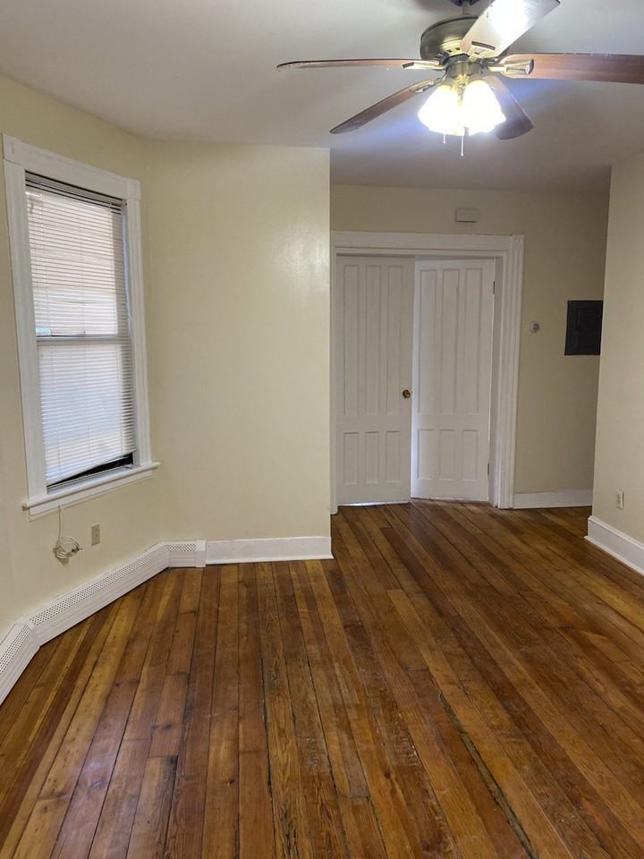 488 William St #488-2 - Photo 2 of 8