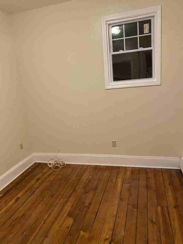 488 William St #488-2 - Photo 6 of 8