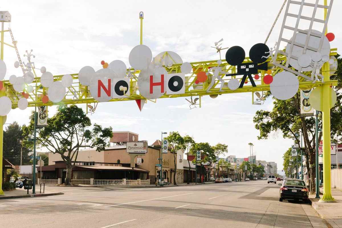 11306 Huston Street - Photo 3 of 10