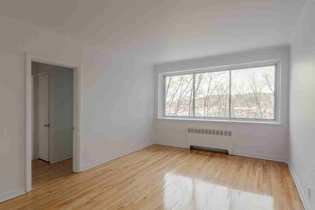 3500 Ridgewood Apartments 3500 Av Ridgewood, Montréal, QC H3V 1C2