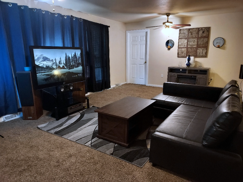 127 South Main Street - Photo 3 of 18