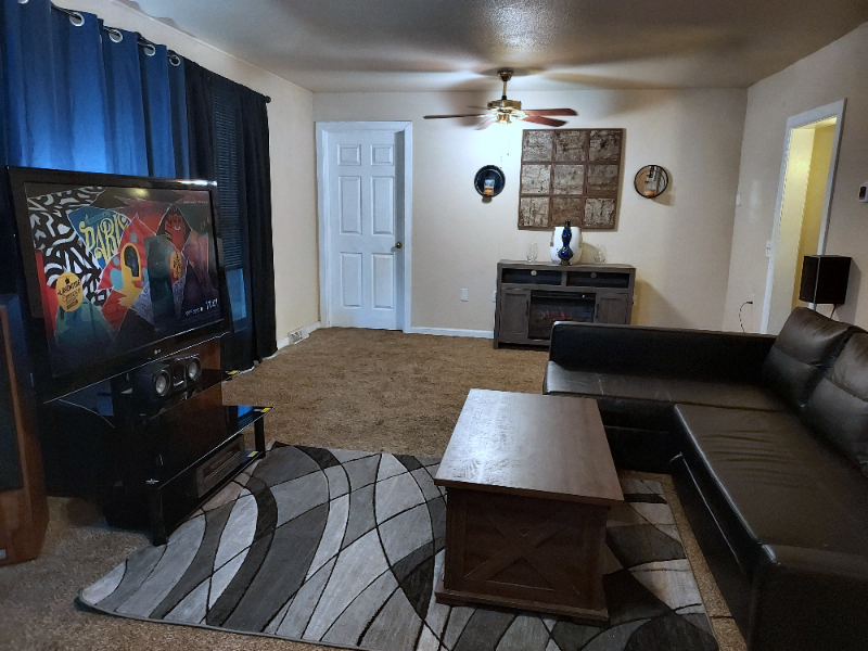 127 South Main Street - Photo 4 of 18