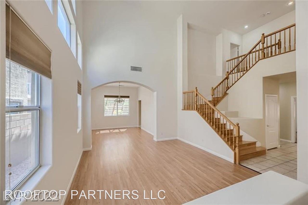 10677 Sapphire Vista Ave - Photo 2 of 29