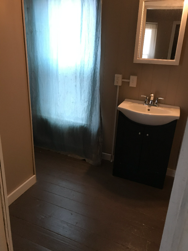 20 Montgomery St - Photo 2 of 9