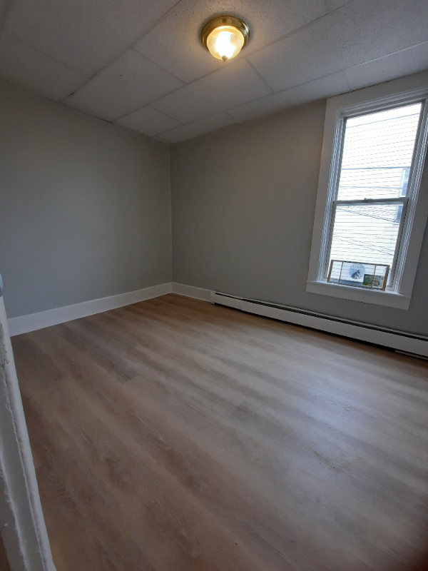 201 13th St #209 - Photo 6 of 10