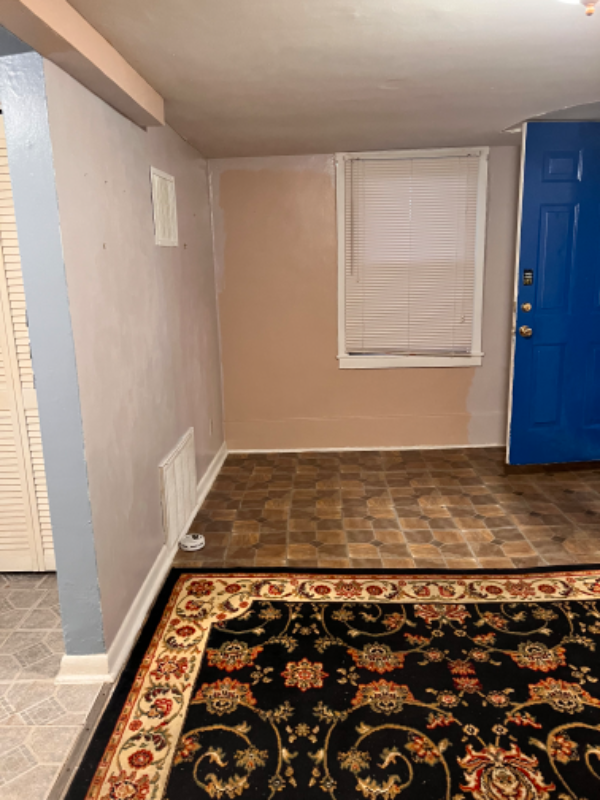 108 1/2 A 3Rd Ave - Photo 2 of 8