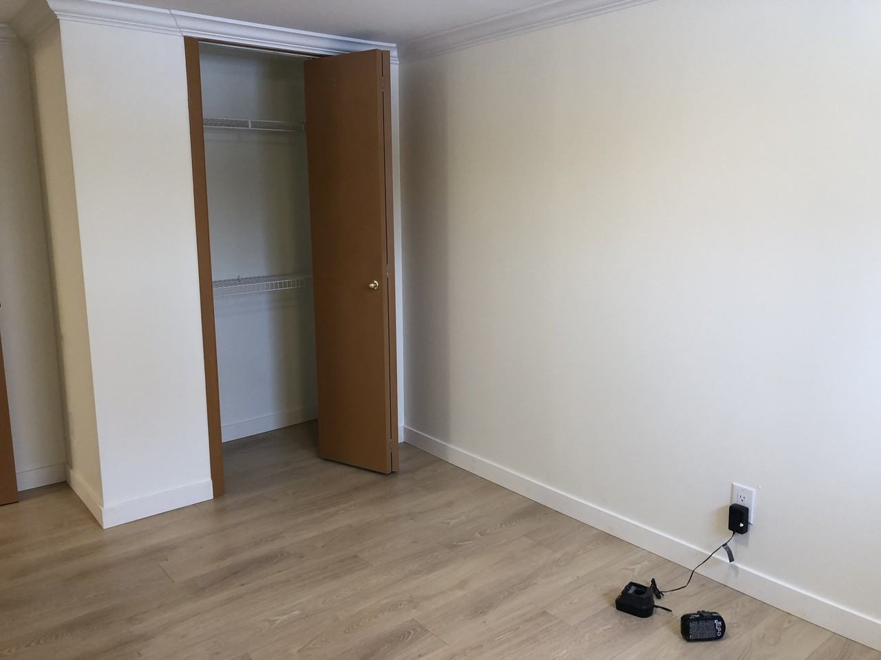 4136 Gilpin Crescent - Photo 3 of 9