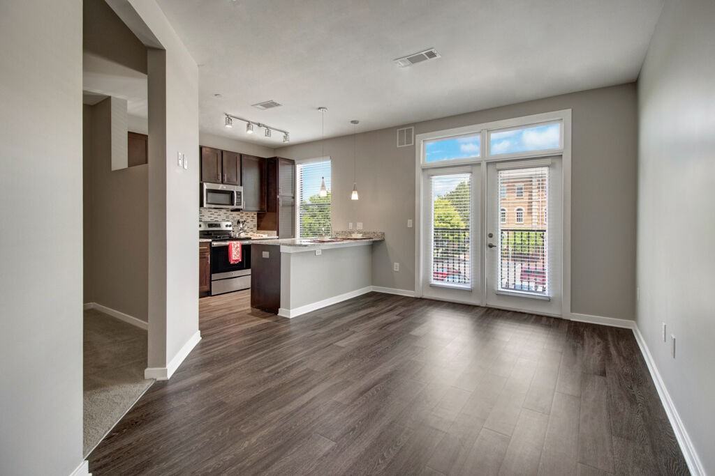 Note 16 Apartments - Photo 7 of 34