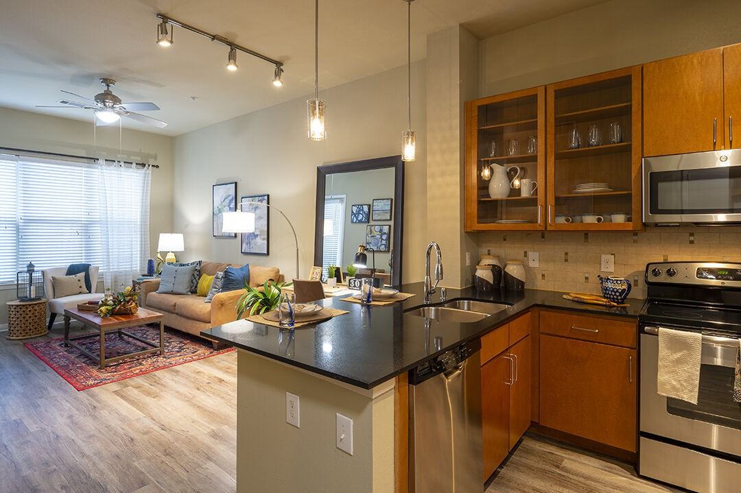 Richmond at Uptown - Photo 6 of 50