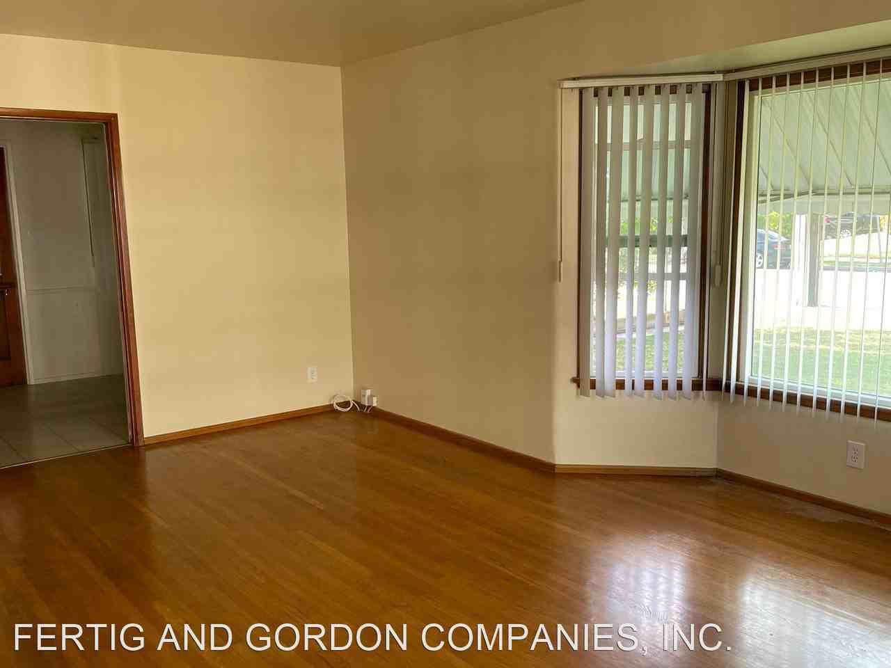 204-206 Second Ave. - Photo 3 of 14