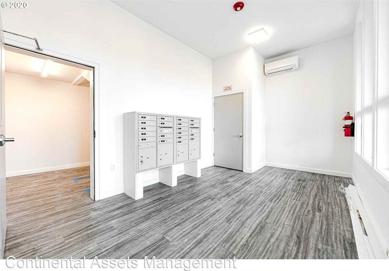 8130 SE Woodward Street - Photo 3 of 11