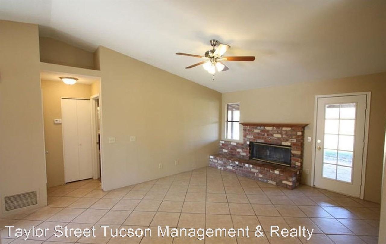 2580 W Sunset Rd - Photo 2 of 10