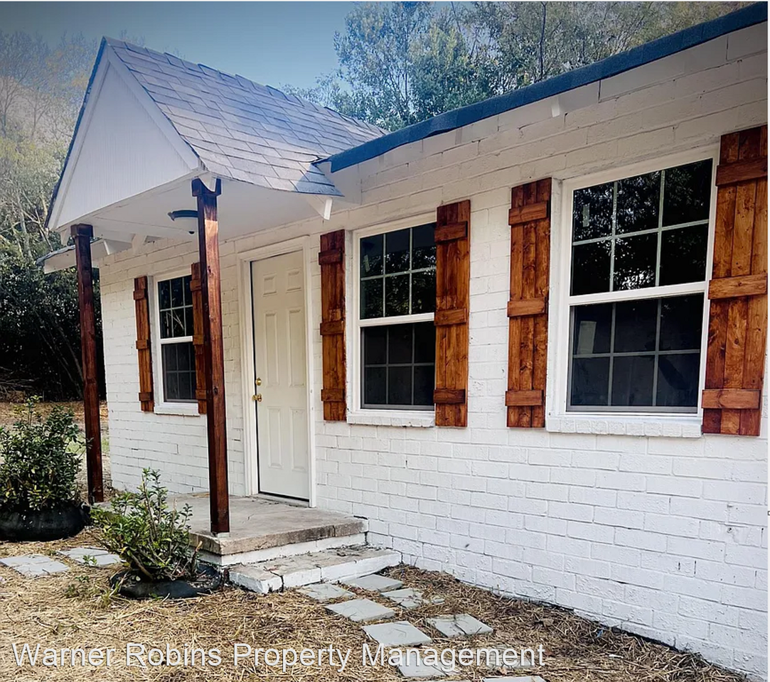 2440 Felton Ave - Photo 2 of 11