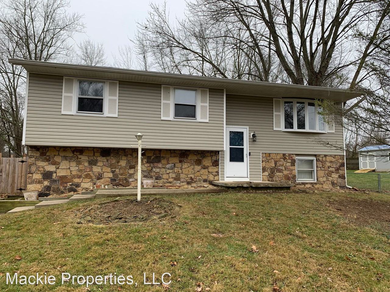 635 N Robin Dr - Photo 2 of 37