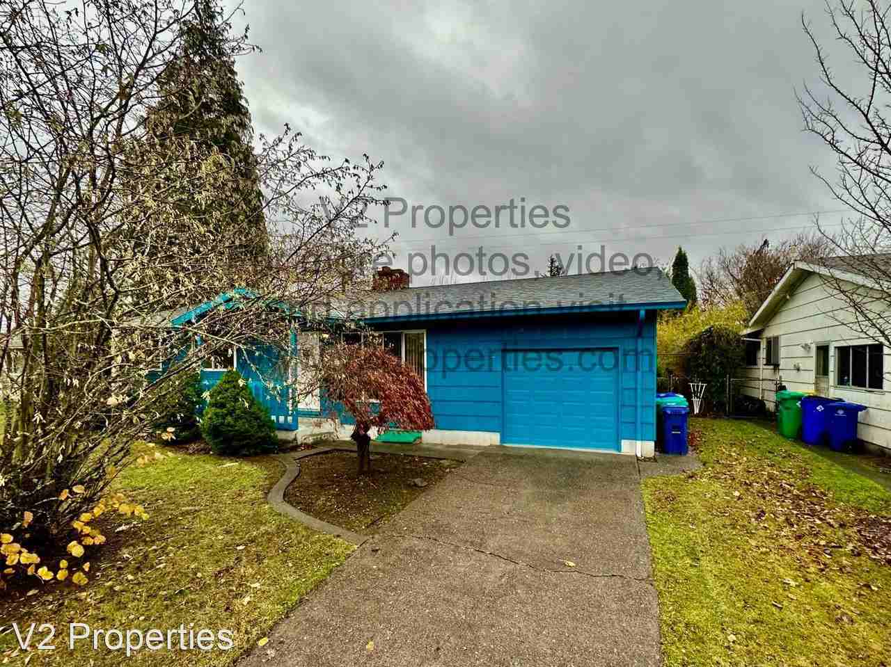 17930 Se Harrison St - Photo 2 of 23