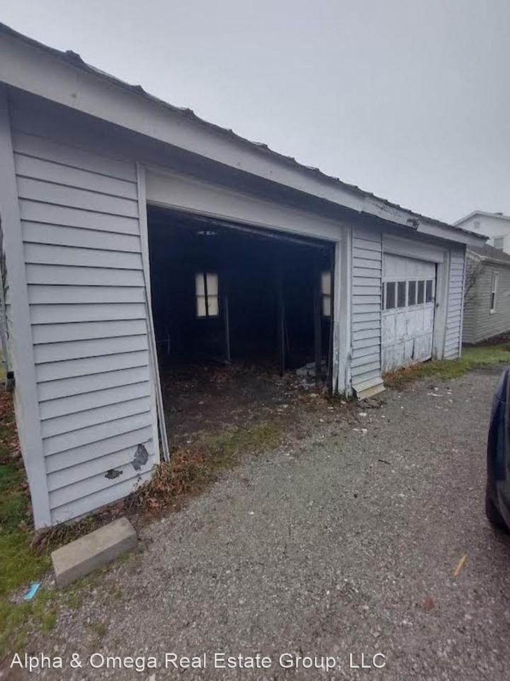 94 E Main St - Photo 2 of 17