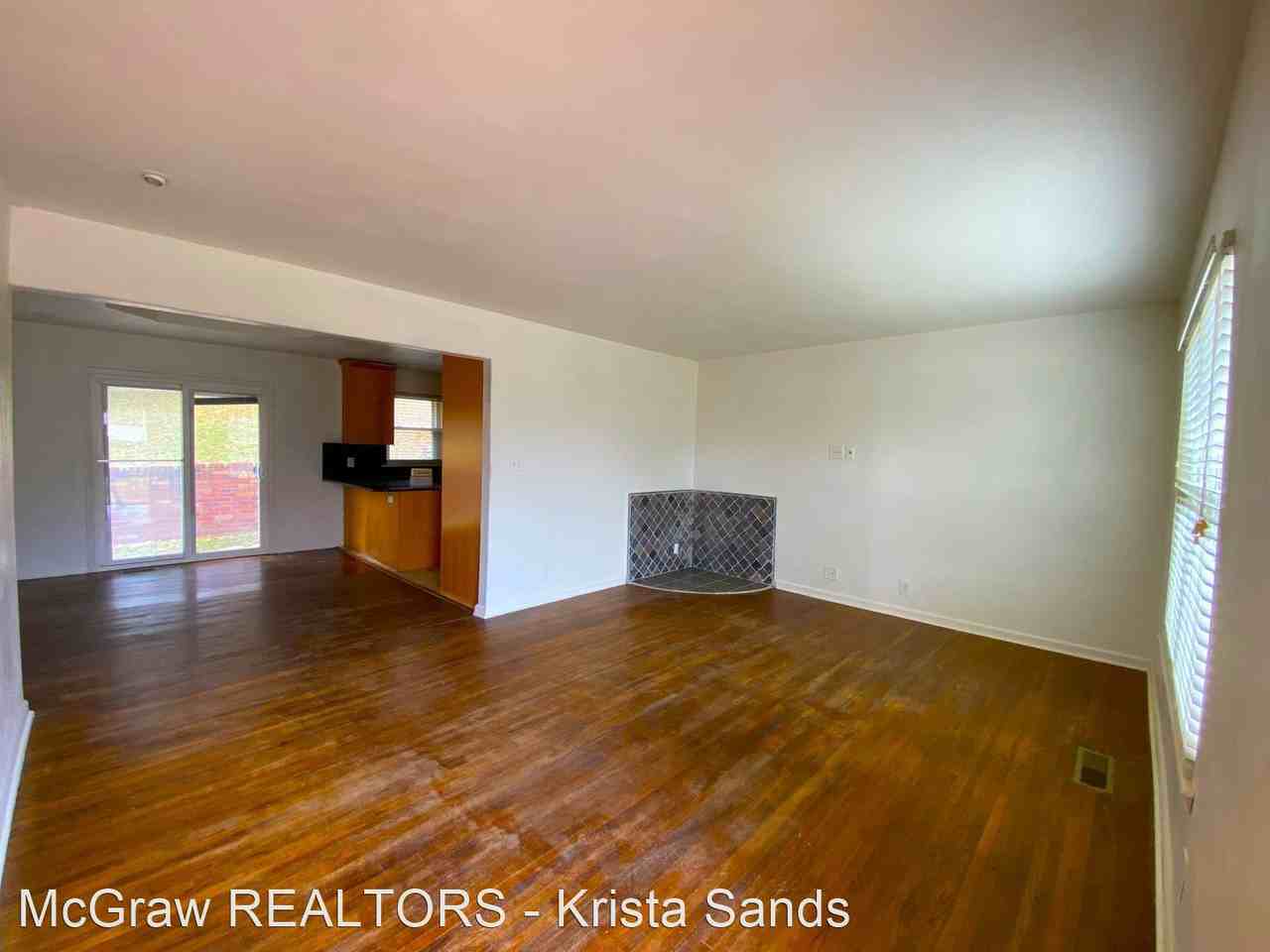 103 E 26th St - Photo 2 of 10