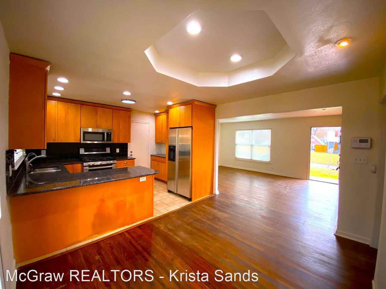 103 E 26th St - Photo 3 of 10