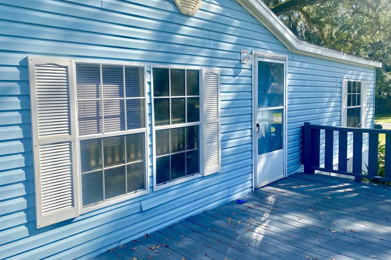 9220 Dan Lynn St - Photo 2 of 10