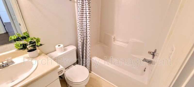 2041 Marquesas Lane - Photo 3 of 28
