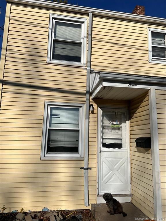 2 Woodlawn Cir 4, East Hartford, CT 06108 2 Bedroom House for 1,200