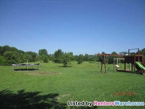 2325 Sanderson Rd - Photo 3 of 15