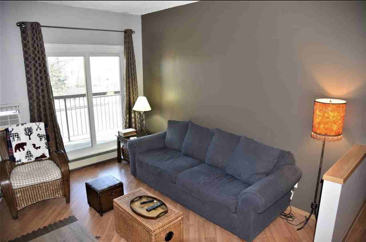 1048 Bairdmore Boulevard - Photo 2 of 11