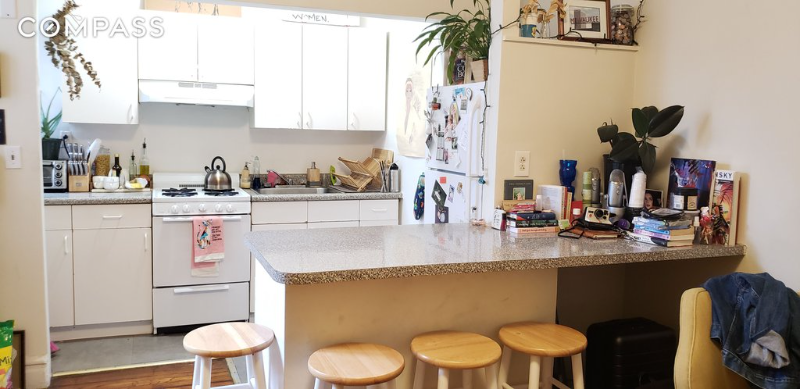 959 Park Pl #5F - Photo 2 of 6