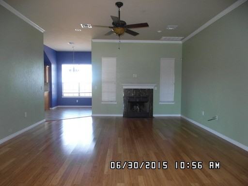 202 Northwest Cherry Avenue - Photo 2 of 16