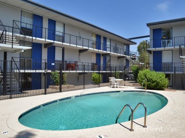 The Mark @ 87 - Newly Remodeled - Photo 2 of 15