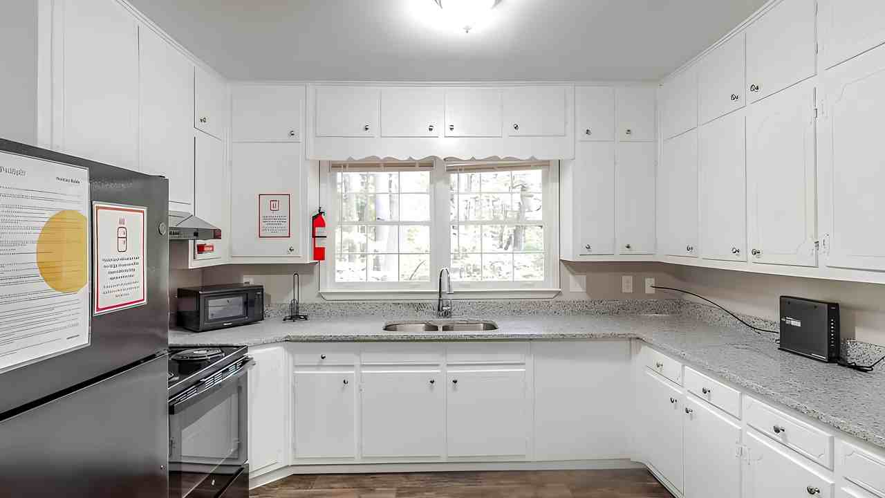 Brays Mill Trce - Photo 3 of 3