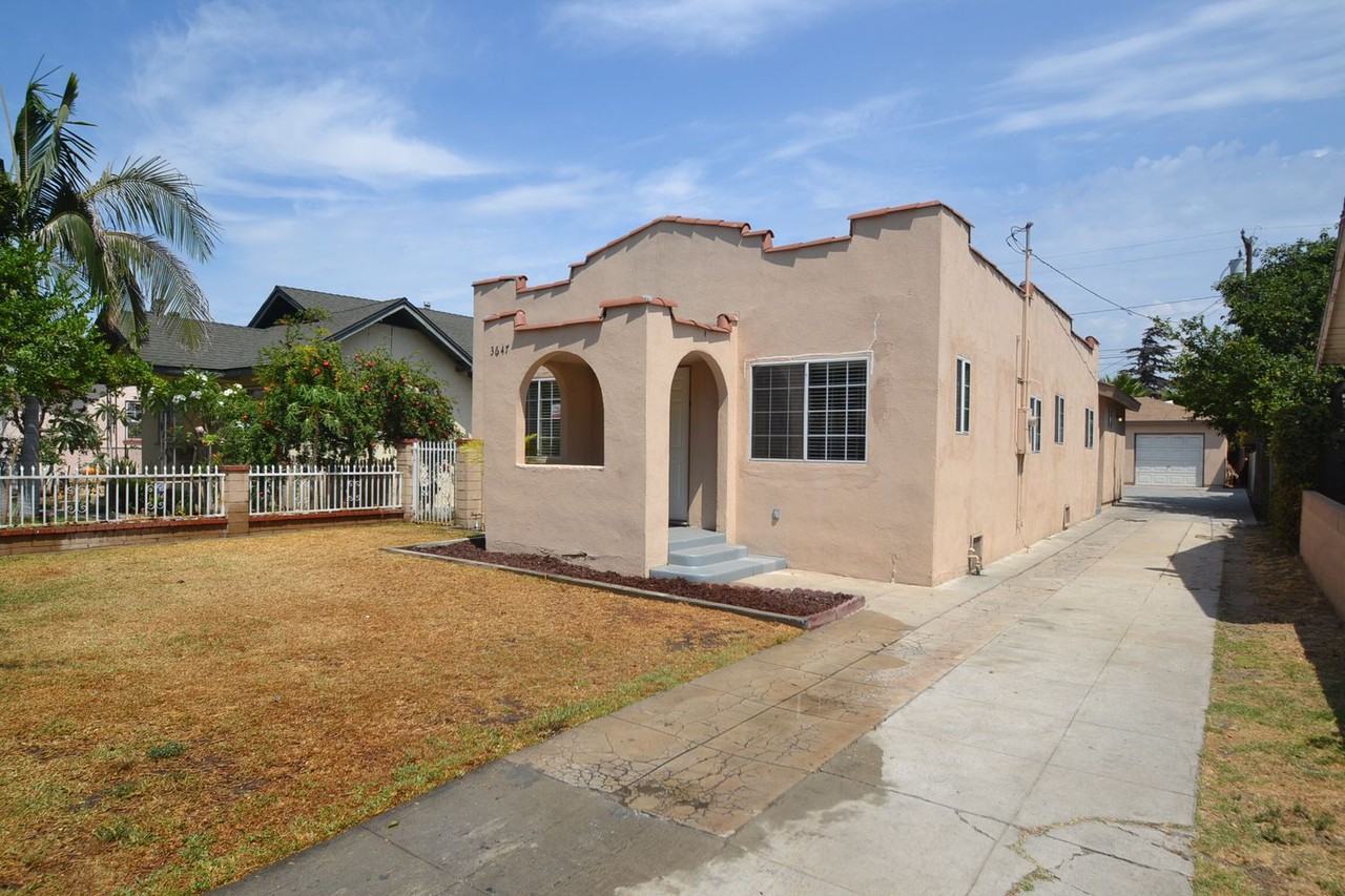 3647 E 57th St - Photo 2 of 19