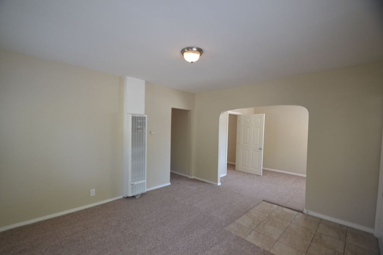 3647 E 57th St - Photo 3 of 19