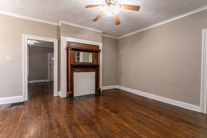 1512 Indianola Ave - Photo 7 of 22